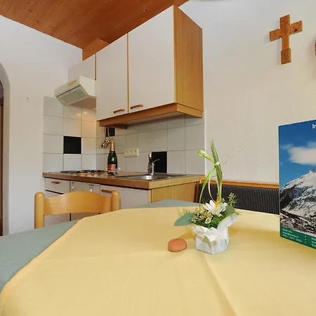 Zimalis Apartment *